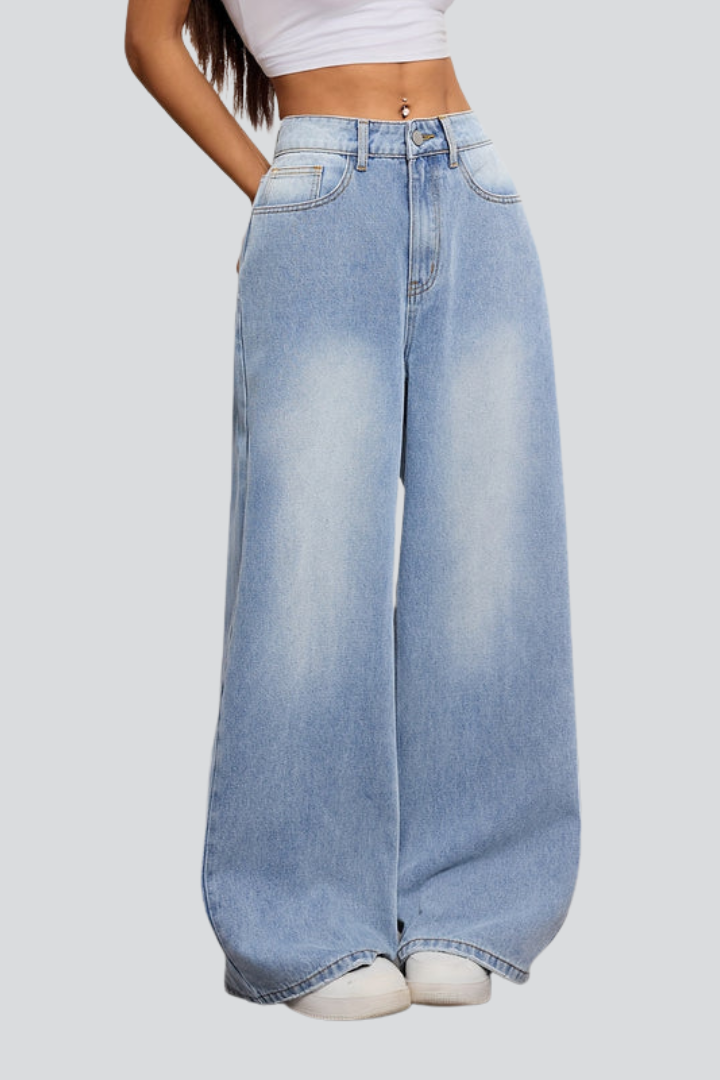 Women’s Wide-Leg Jeans with Button Fastening and Front Pockets