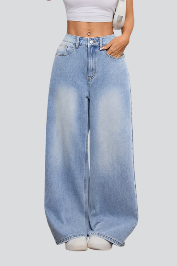 Women’s Wide-Leg Jeans with Button Fastening and Front Pockets