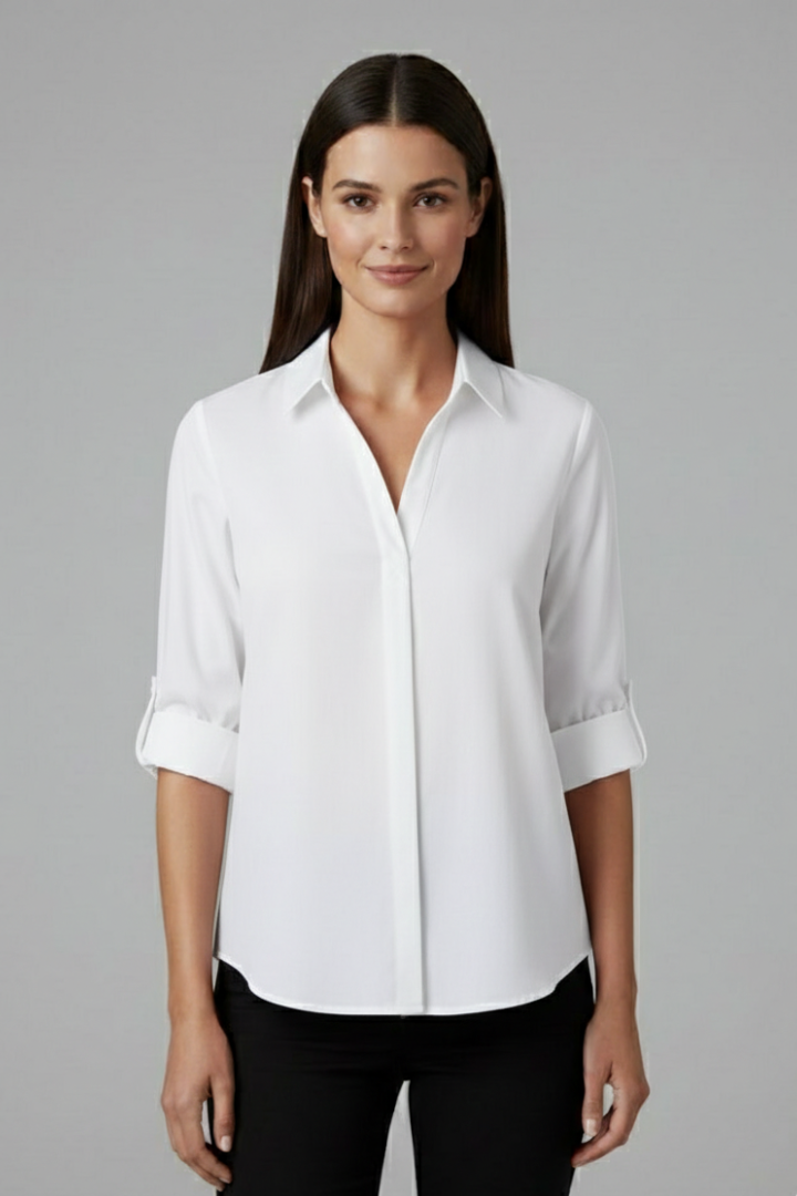 Women’s Blouse with Collar and Button Closure