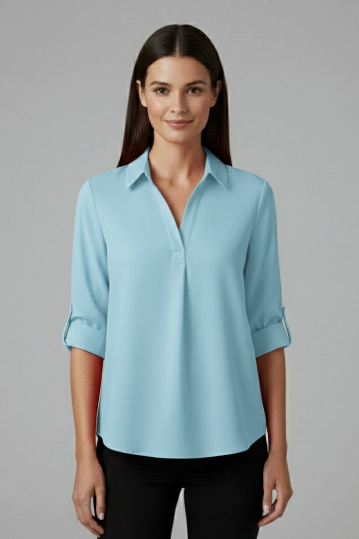 Women’s Blouse with Collar and Button Closure