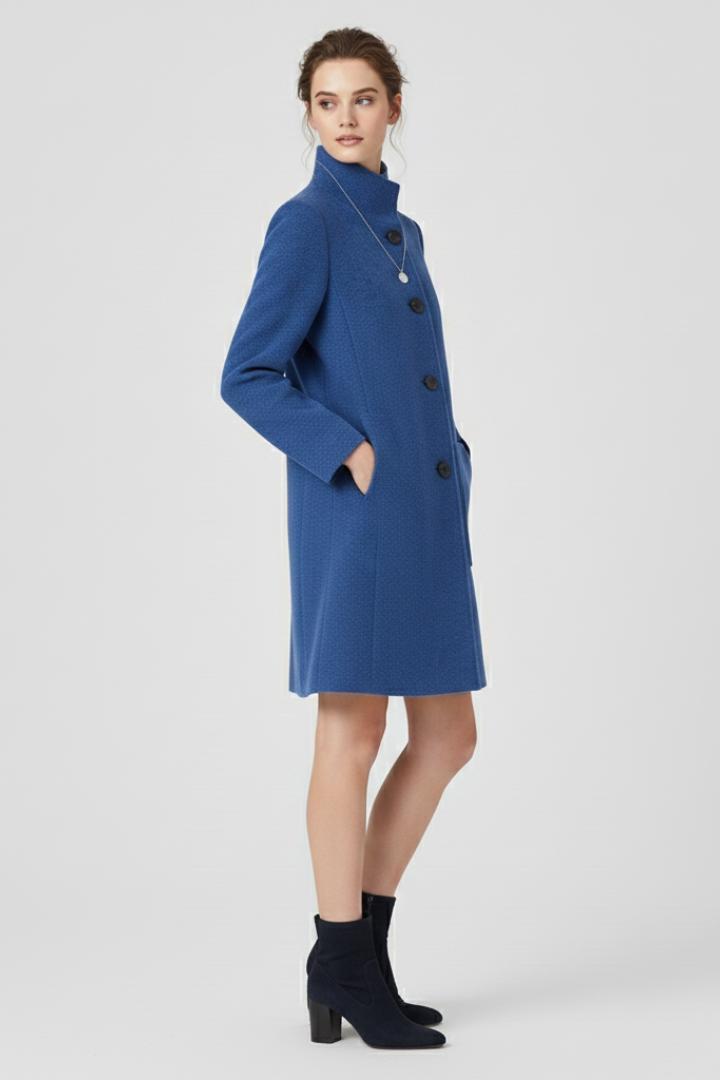 Women’s Coat with Round Neck and Button Closure