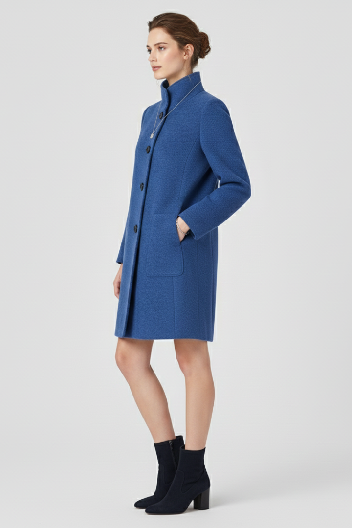 Women’s Coat with Round Neck and Button Closure
