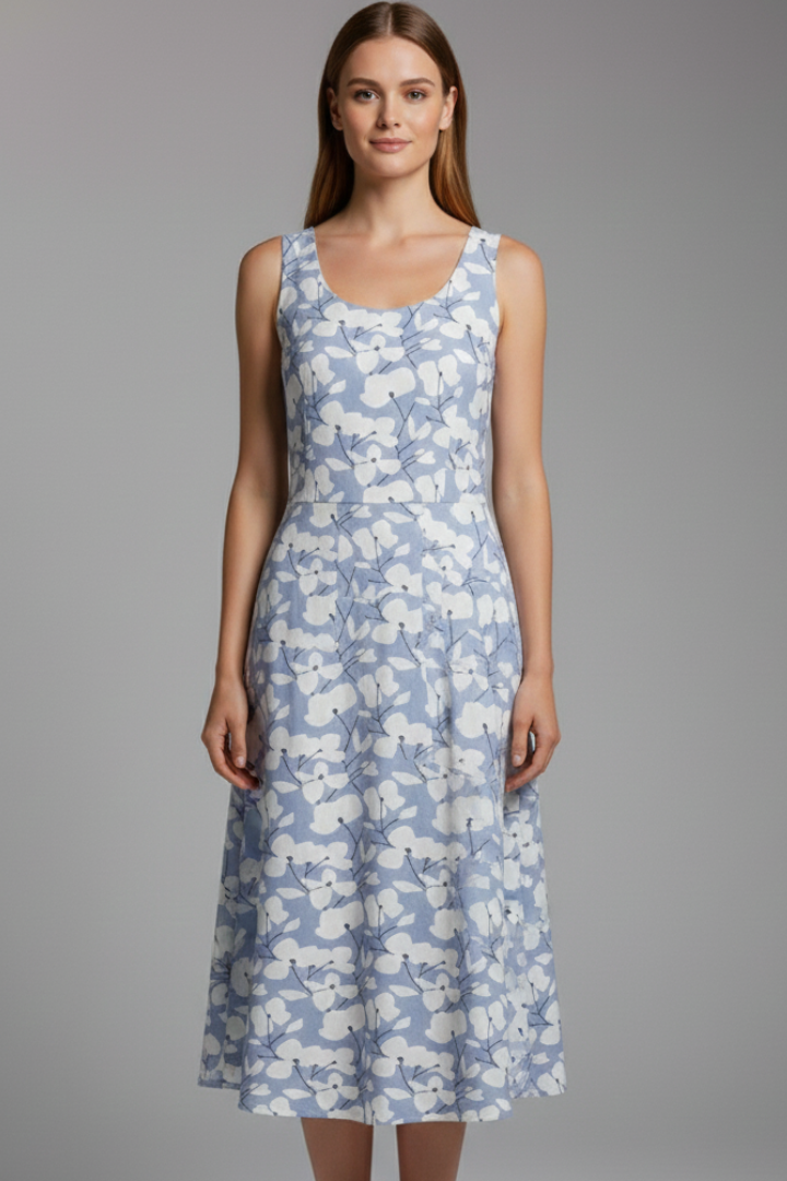 Women’s Dress with Round Neckline and Sleeveless Cut