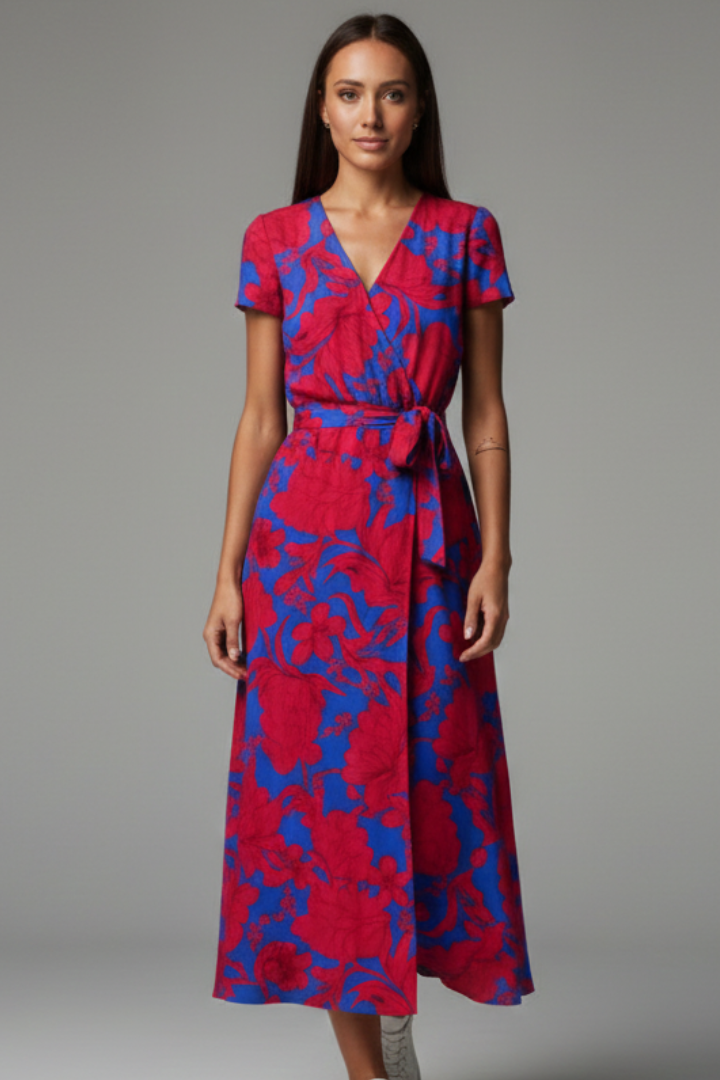 Women’s Dress with V Neckline and Short Sleeves