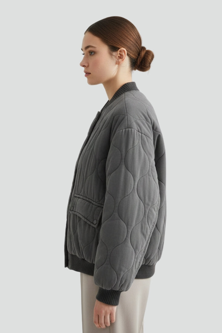 Women’s Jacket with Padded Surface and Zip Closure