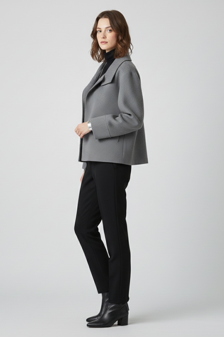 Women’s Jacket with Wide Collar and Button Closure