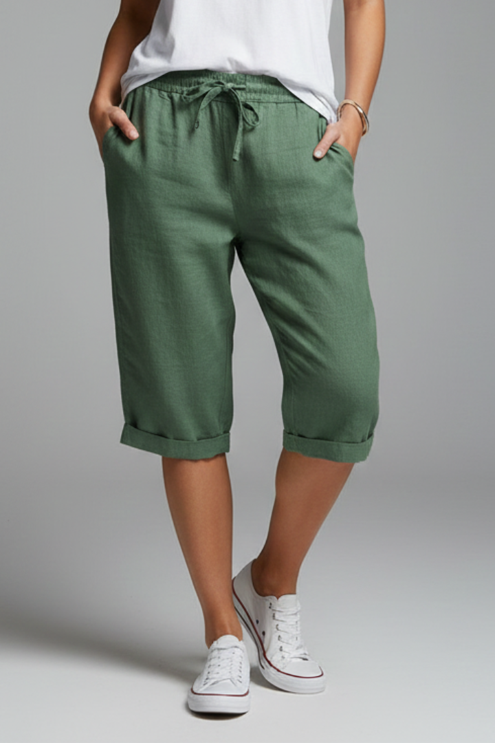 Women’s Knee-Length Trousers with High-Waisted Fit and Straight Legs