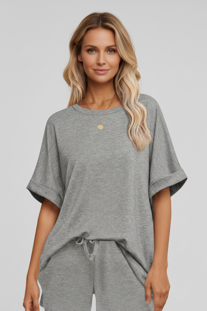 Women’s Leisure Set with Batwing Sleeves and Drawstring Waist