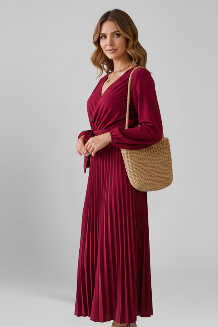 Women’s Maxi Dress with Pleated Skirt and Sleeves
