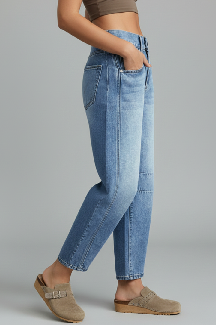 Women’s Mid-Waist Jeans with Front Closure and Pockets