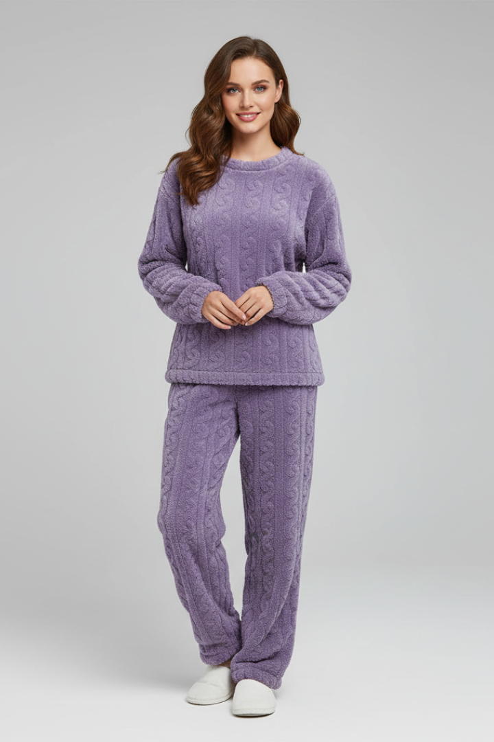 Women’s Pyjama Set with Round Neck and Elastic Waist