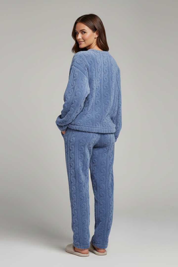 Women’s Pyjama Set with Round Neck and Elastic Waist