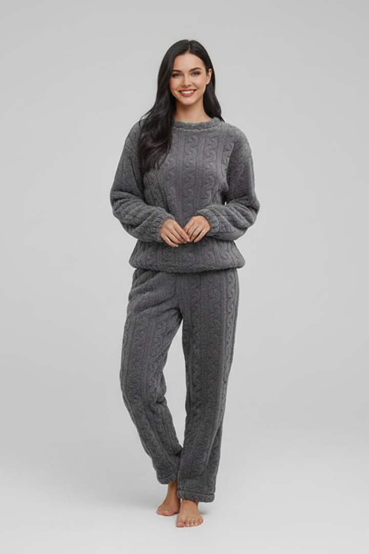 Women’s Pyjama Set with Round Neck and Elastic Waist