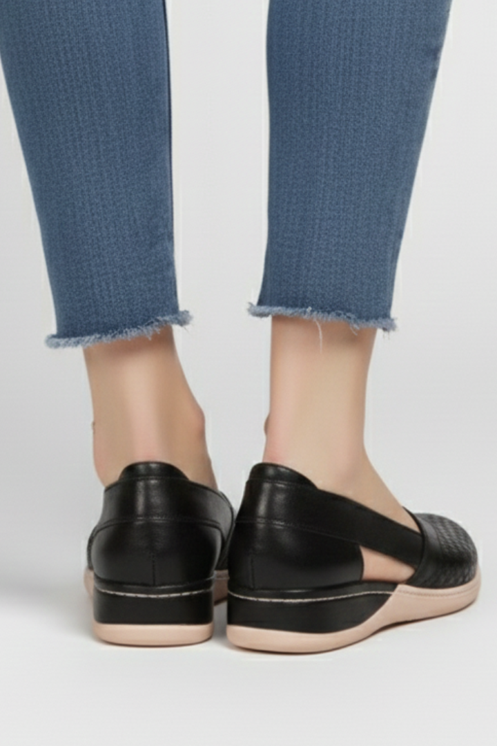 Women’s Shoes with Cutout Design and Firm Base