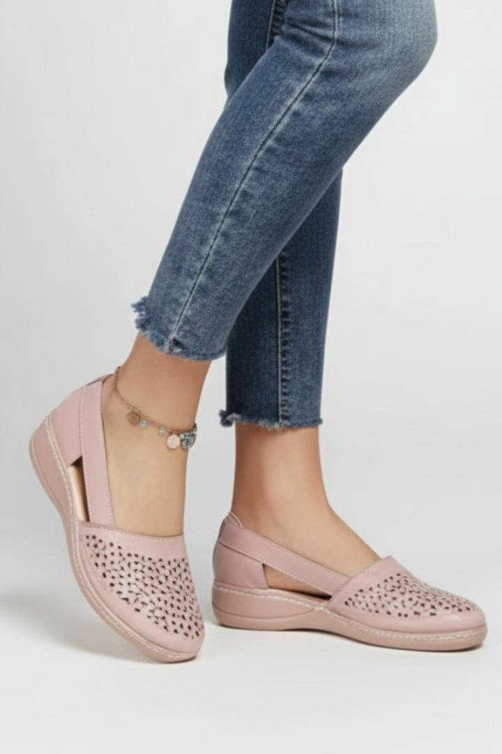 Women’s Shoes with Cutout Design and Firm Base