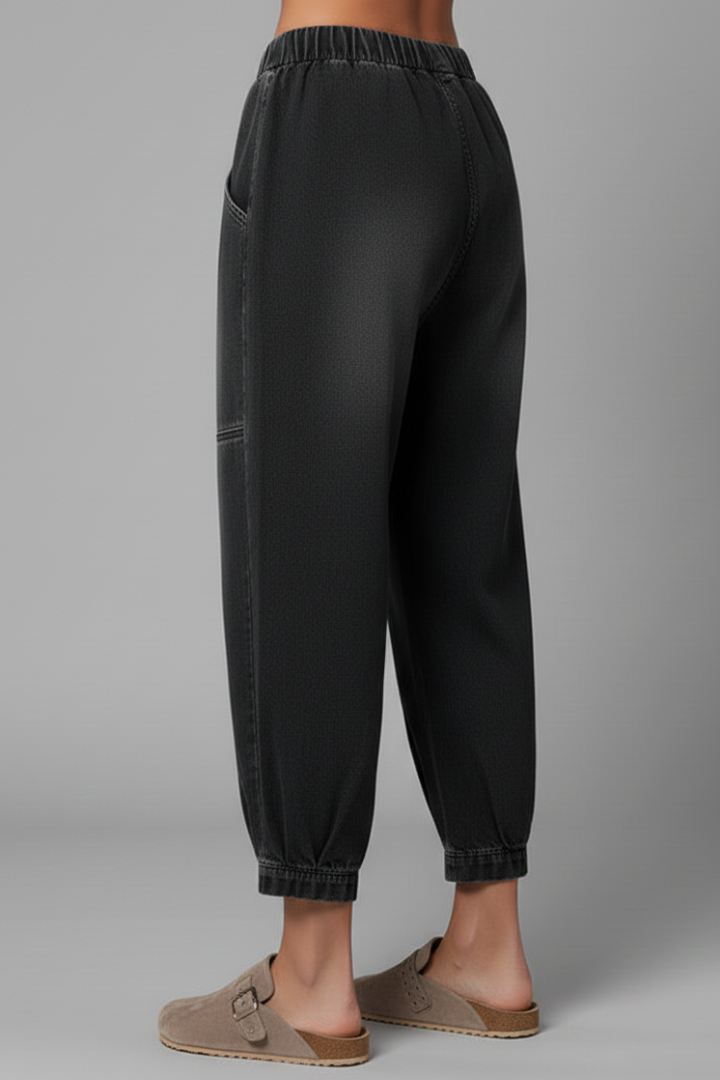 Women’s Tapered Jeans Pants with Elastic Waist and Pockets