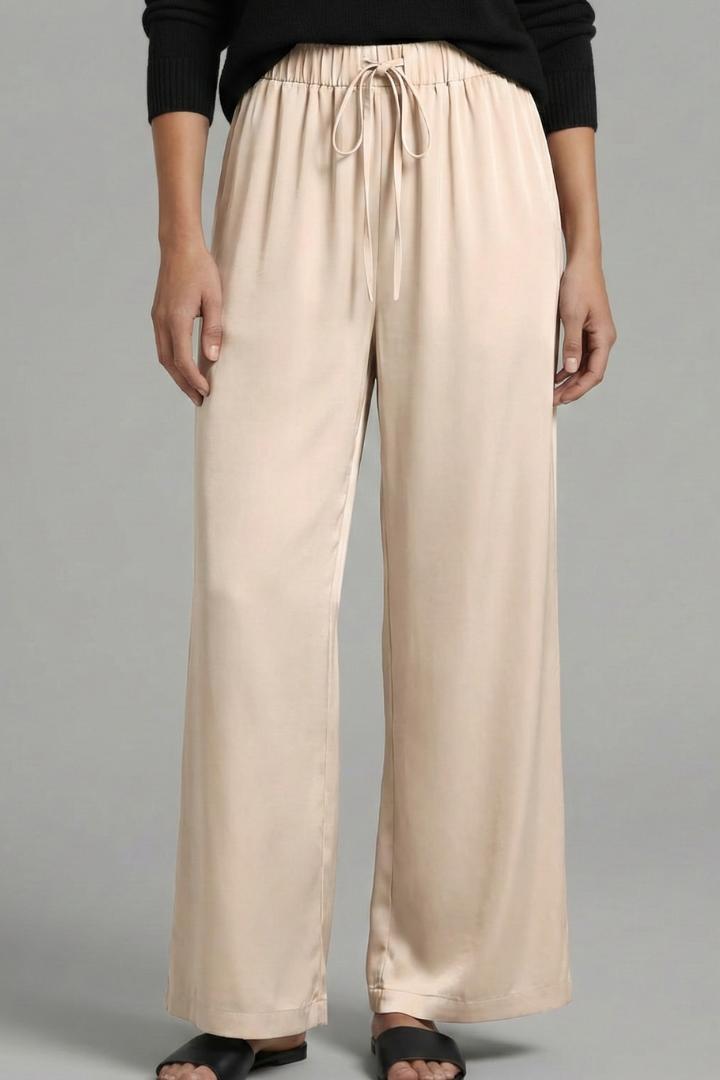 Women’s Trousers with Drawstring Waist and Side Pockets