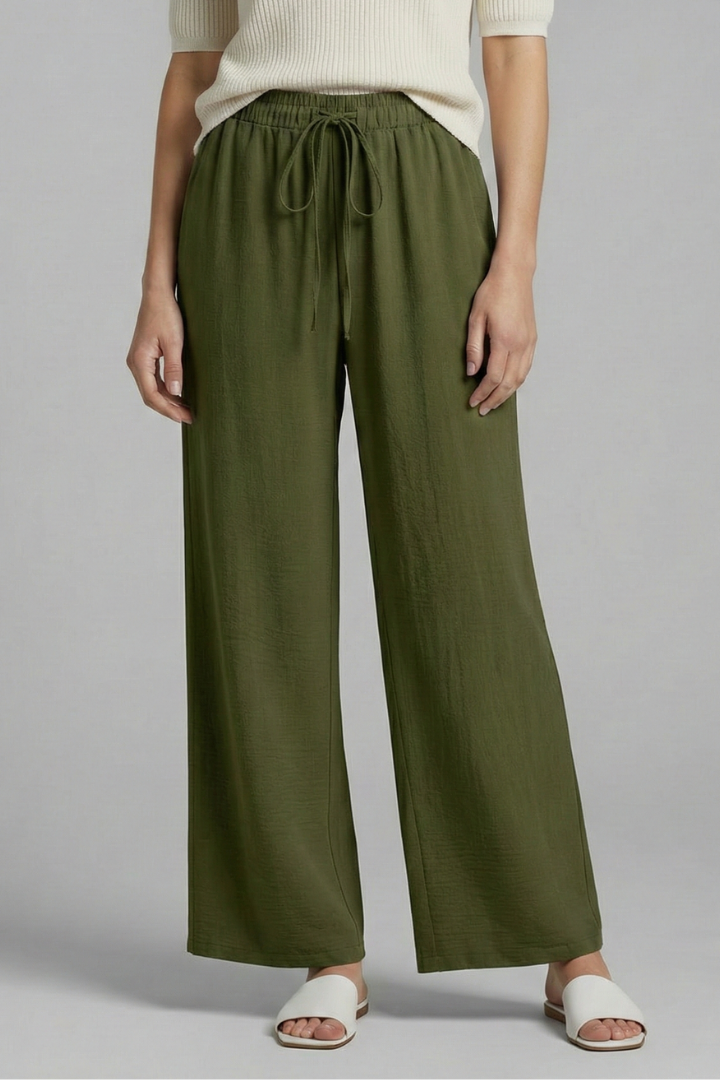 Women’s Trousers with Drawstring Waist and Wide Legs