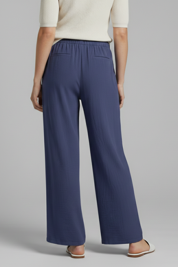 Women’s Trousers with Drawstring Waist and Wide Legs
