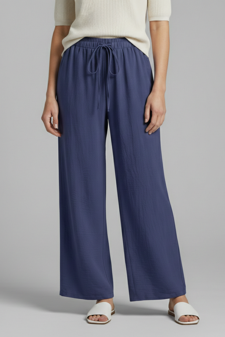 Women’s Trousers with Drawstring Waist and Wide Legs