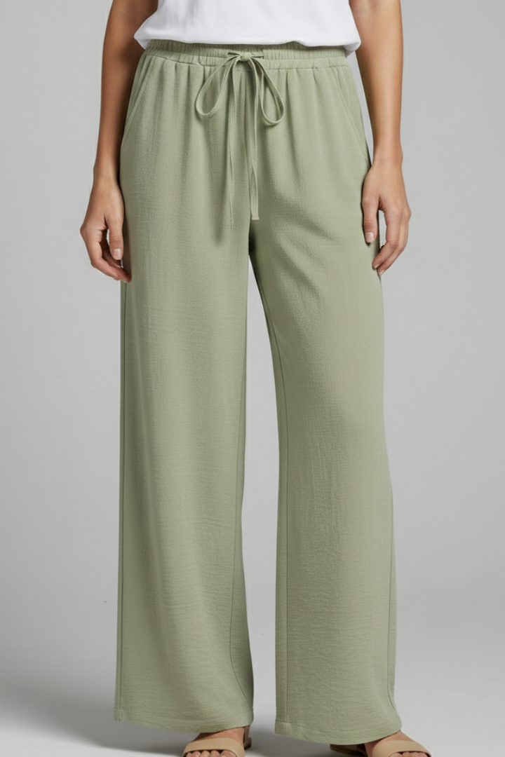 Women’s Trousers with Elastic Waist and Wide Legs