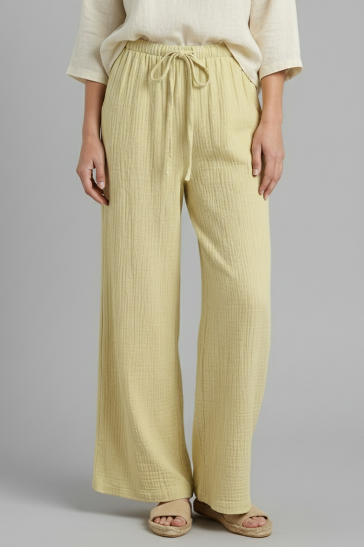 Women’s Trousers with Elastic Waist and Wide Legs