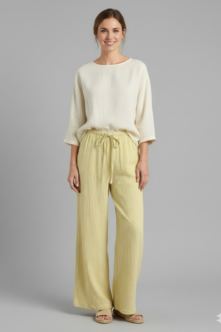 Women’s Trousers with Elastic Waist and Wide Legs