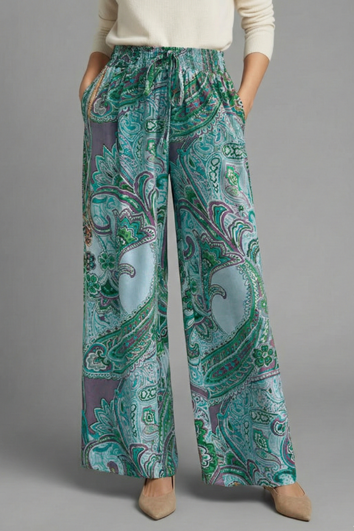 Women’s Trousers with Elastic Waistband and Wide Legs