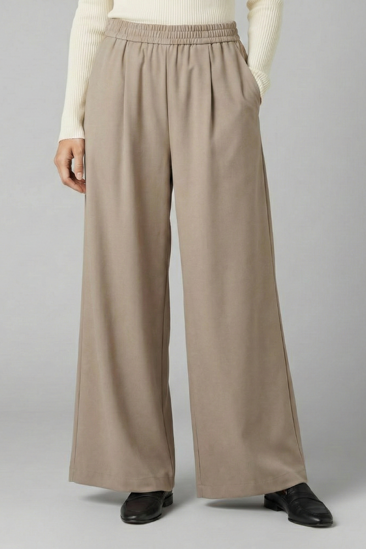 Women’s Trousers with High Waist and Wide Legs