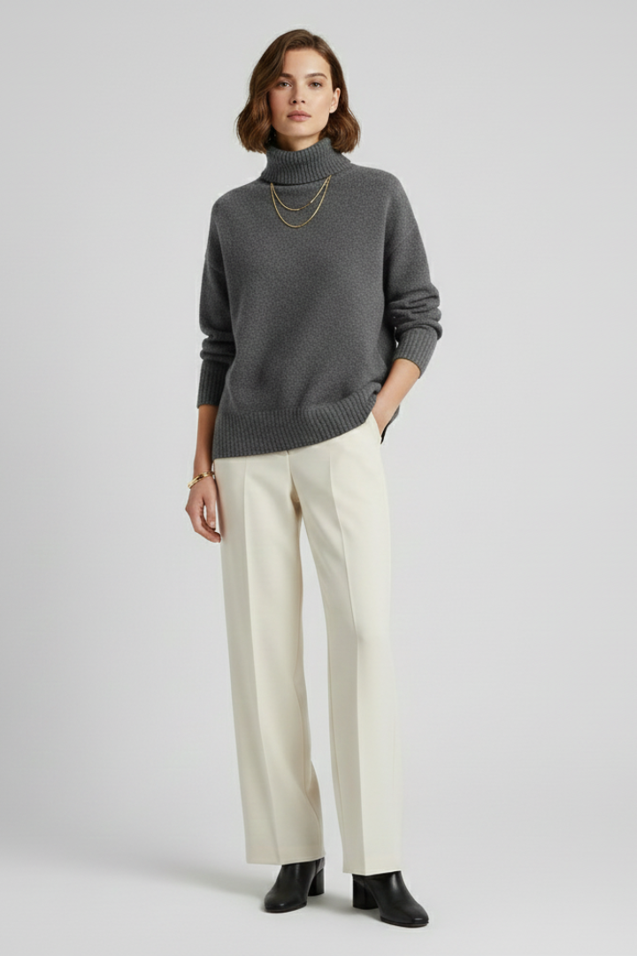 Women’s Turtleneck Sweater with Ribbed Texture and Long Sleeves