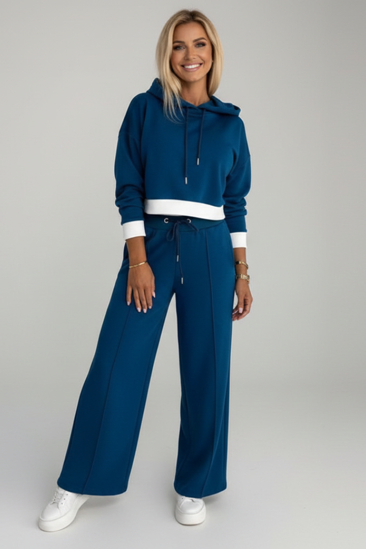 Women’s Two-Piece Set with Hood and Drawstring Waist