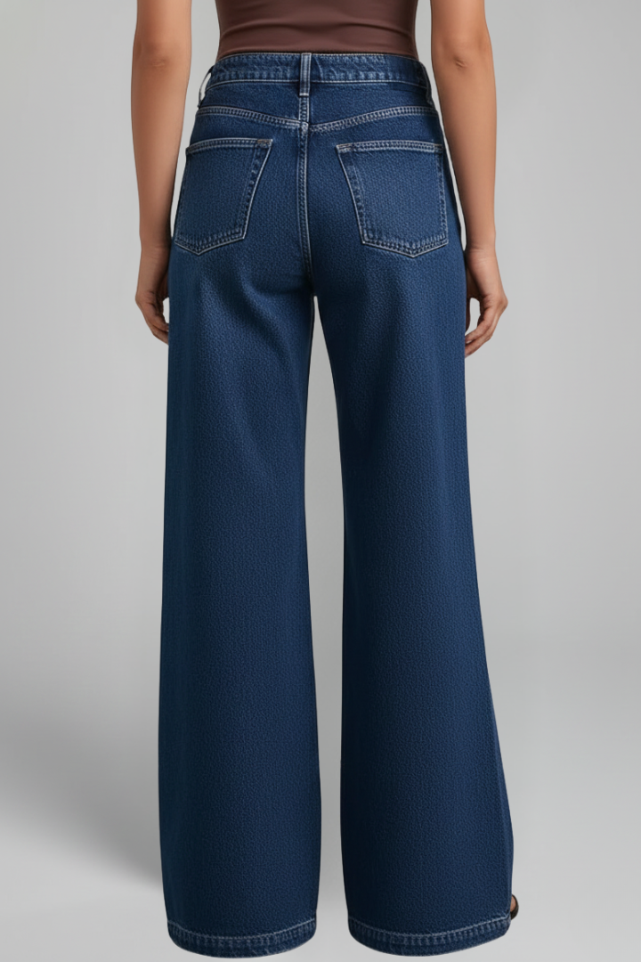 Women’s Wide-Leg Jeans with High Waist and Seam Detailing