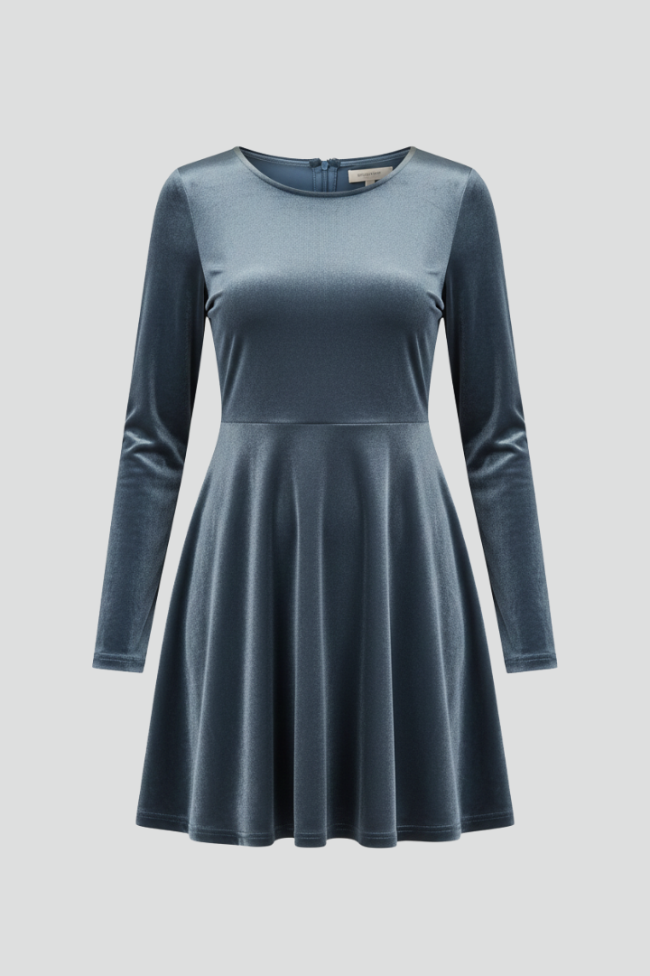 Women’s mini dress with round neckline and long sleeves