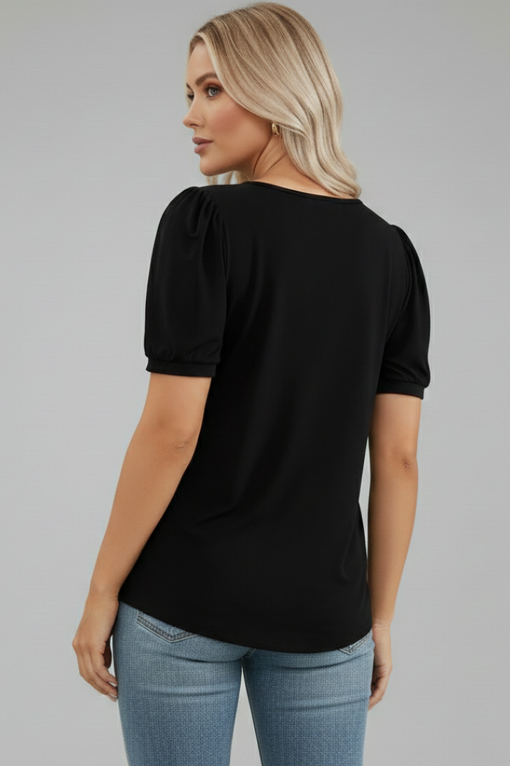 Women’s round neck T-shirt with short puff sleeves