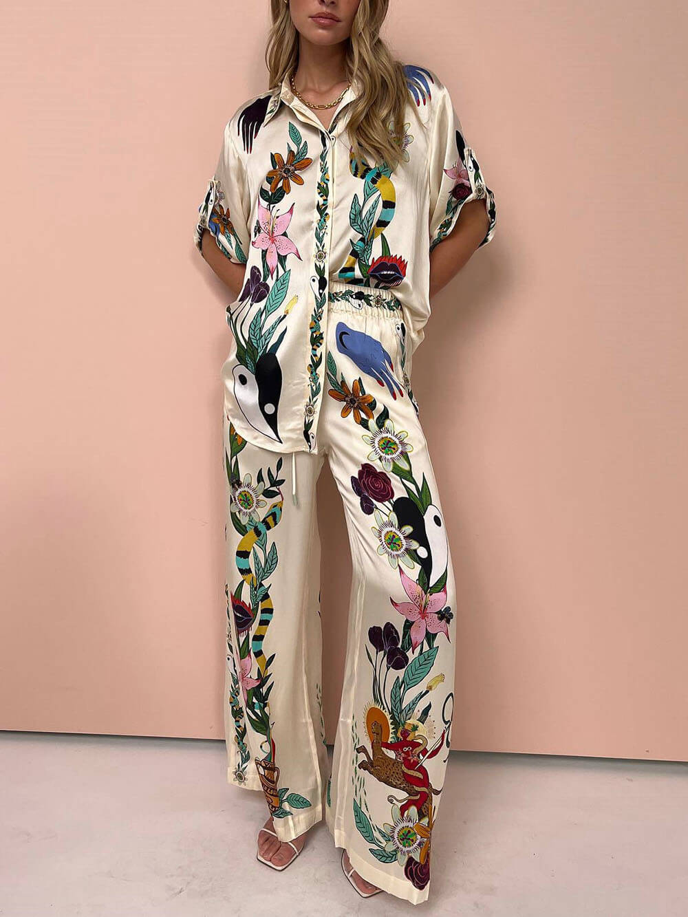 Rania™ - unique print, oversized blouse and button-up trousers