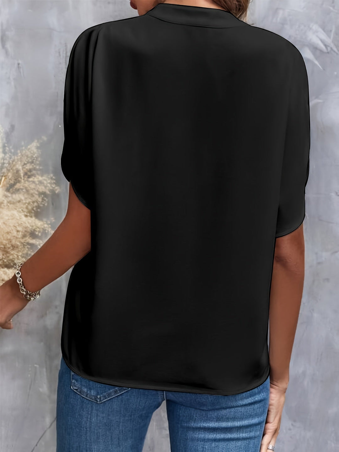 Billie | Timeless V-Neck Blouse