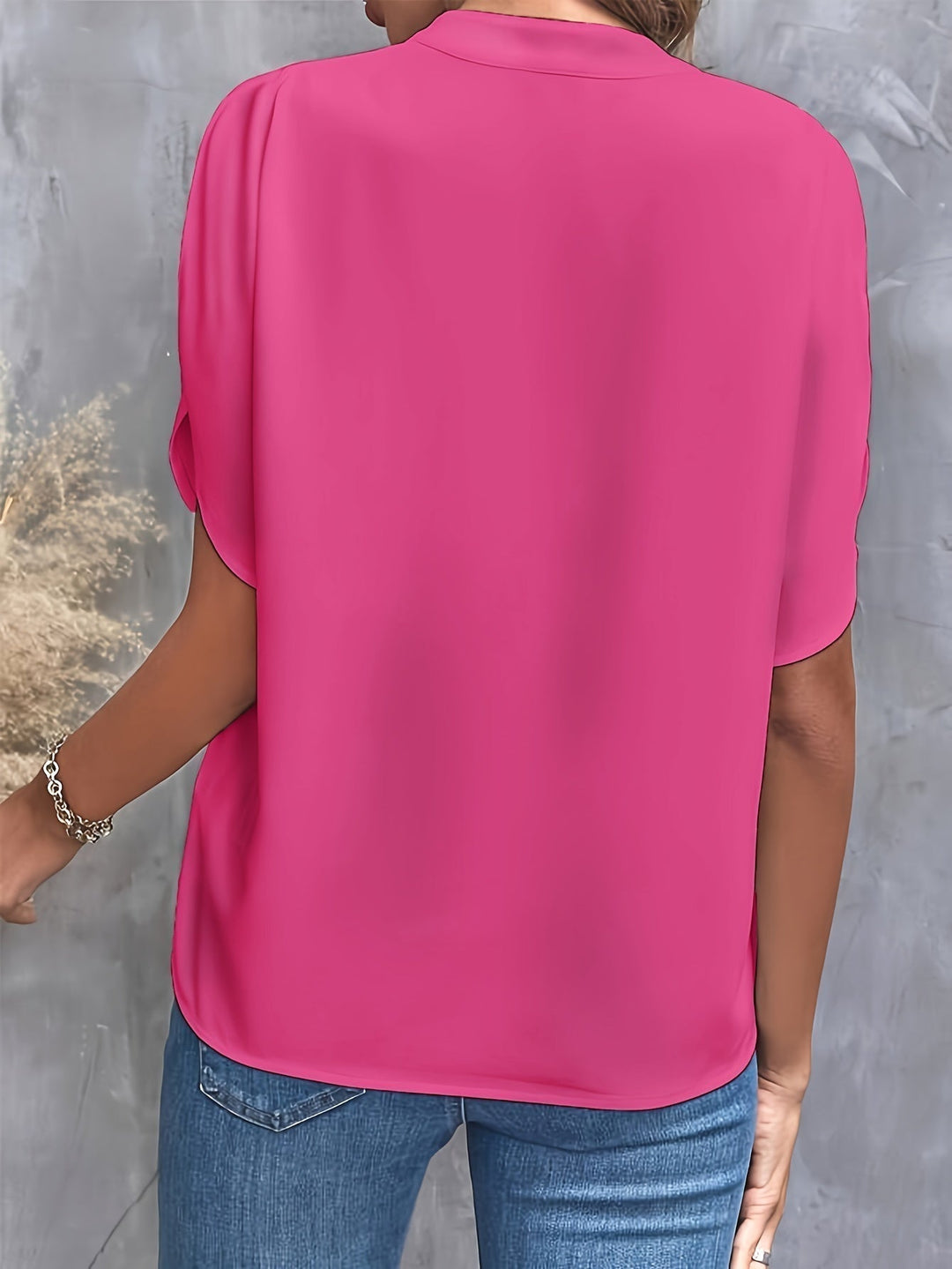 Billie | Timeless V-Neck Blouse