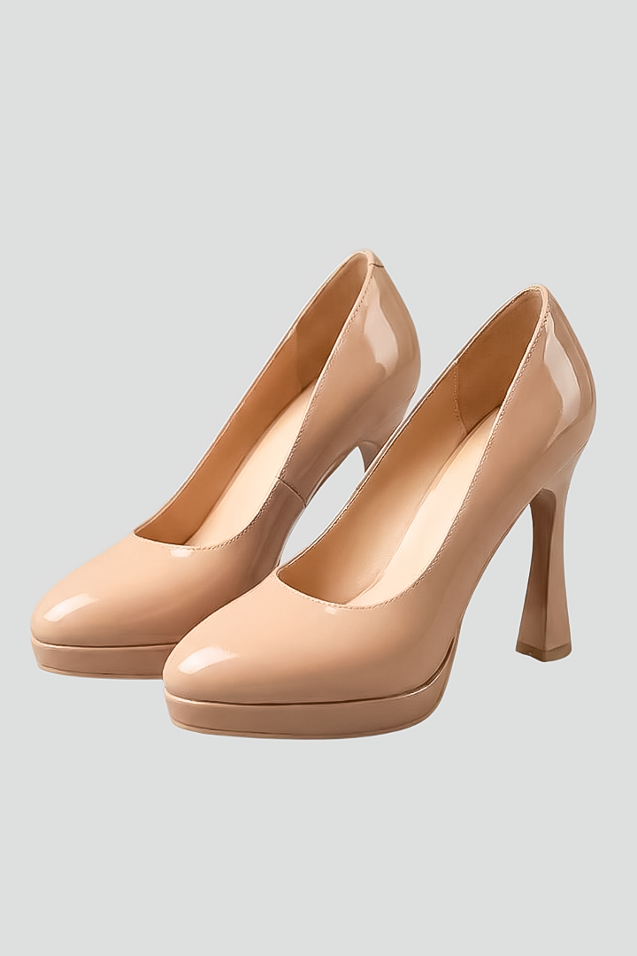Women’s Closed-Toe Heels with a Raised Platform and a Tapered Heel