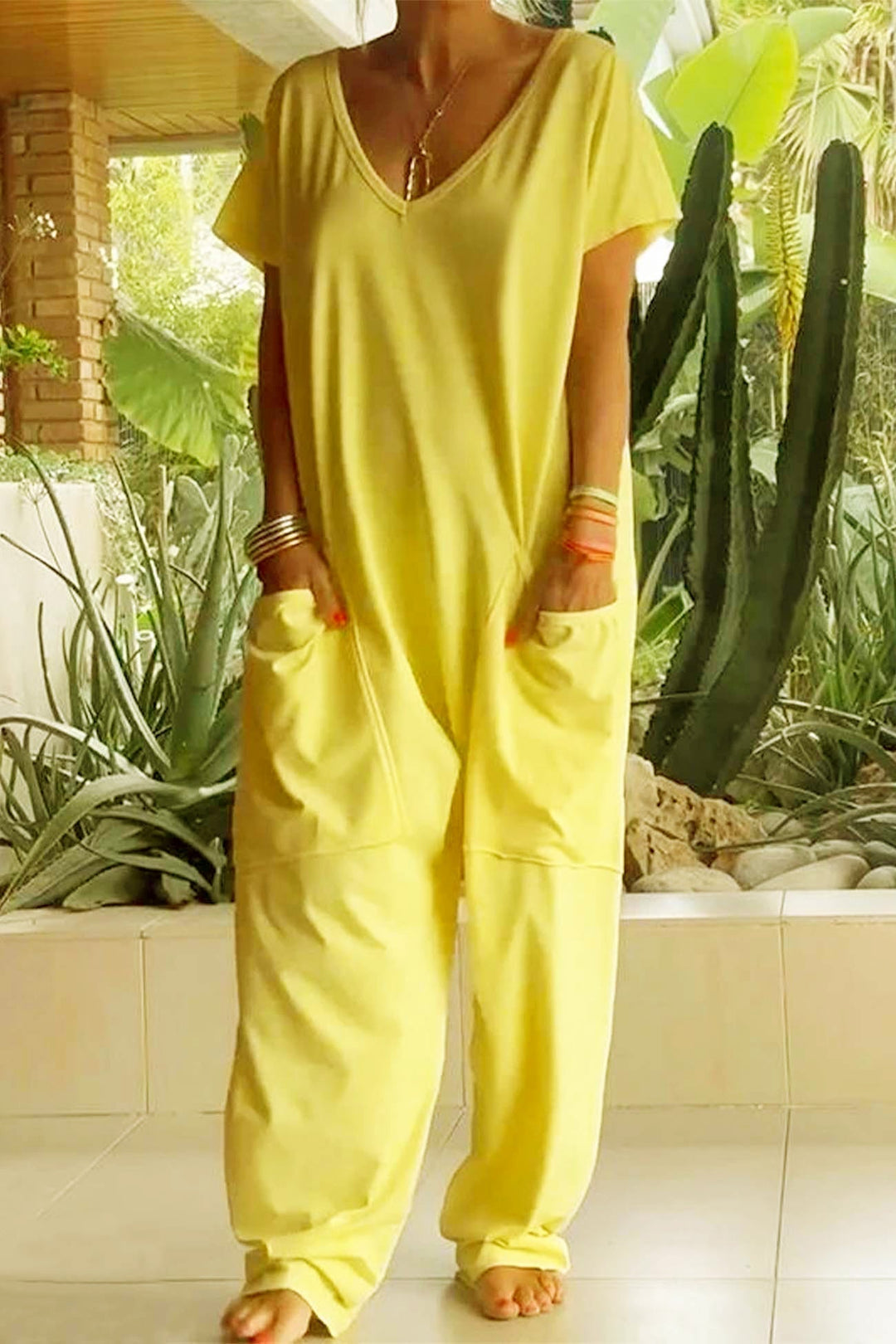 Reshiel | Relaxed Short-Sleeve V-Neck Baggy Jumpsuit