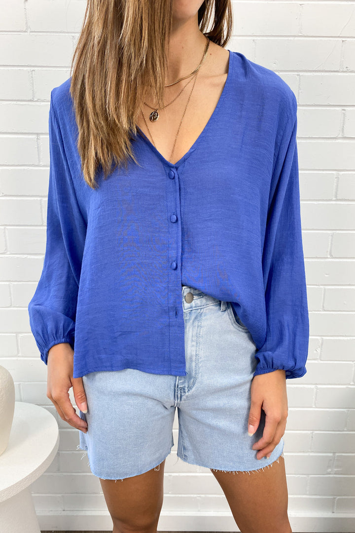 Mia | Timeless V-Neck Shirt