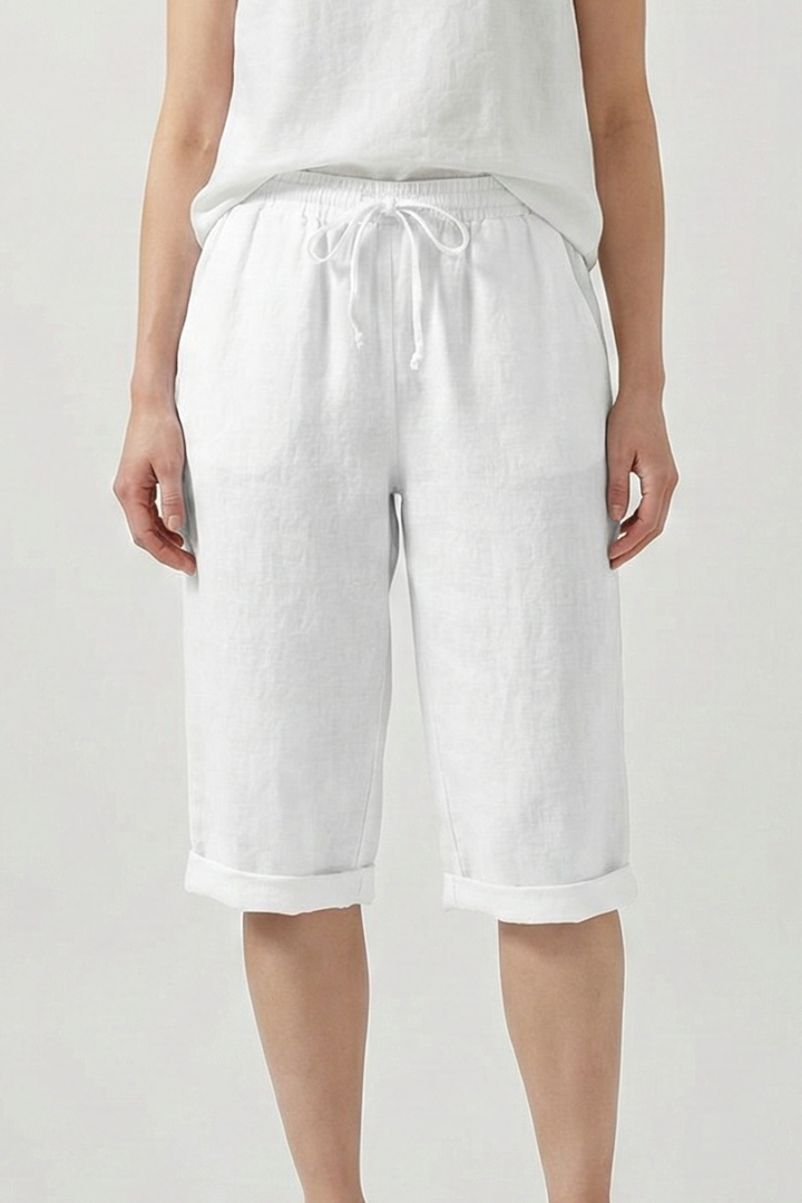 Women’s Capri Shorts with Elastic Waist and Side Pockets