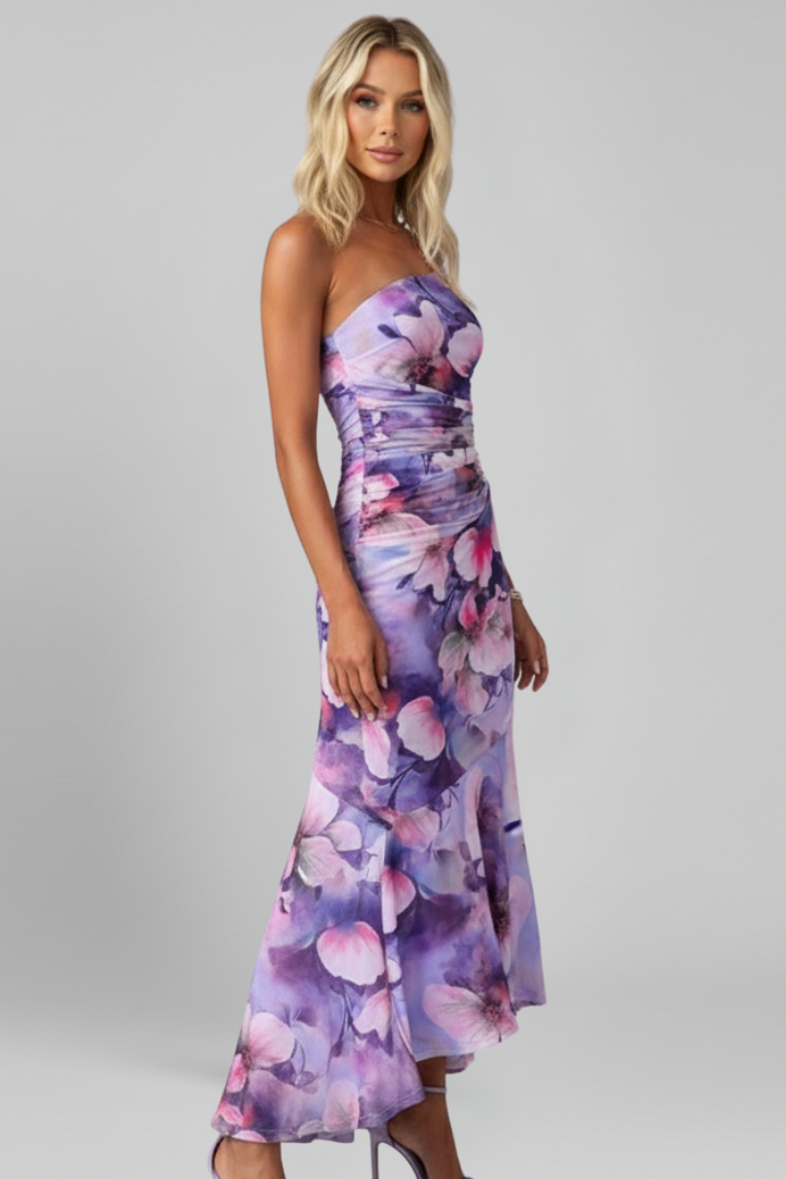 Women’s Dress with One-Shoulder Neckline and Asymmetrical Hem