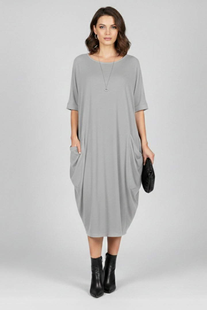 Women’s Dress with Round Neck and Short Sleeves