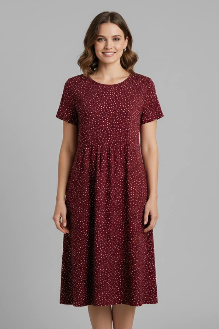 Women’s Dress with Round Neckline and Short Sleeves