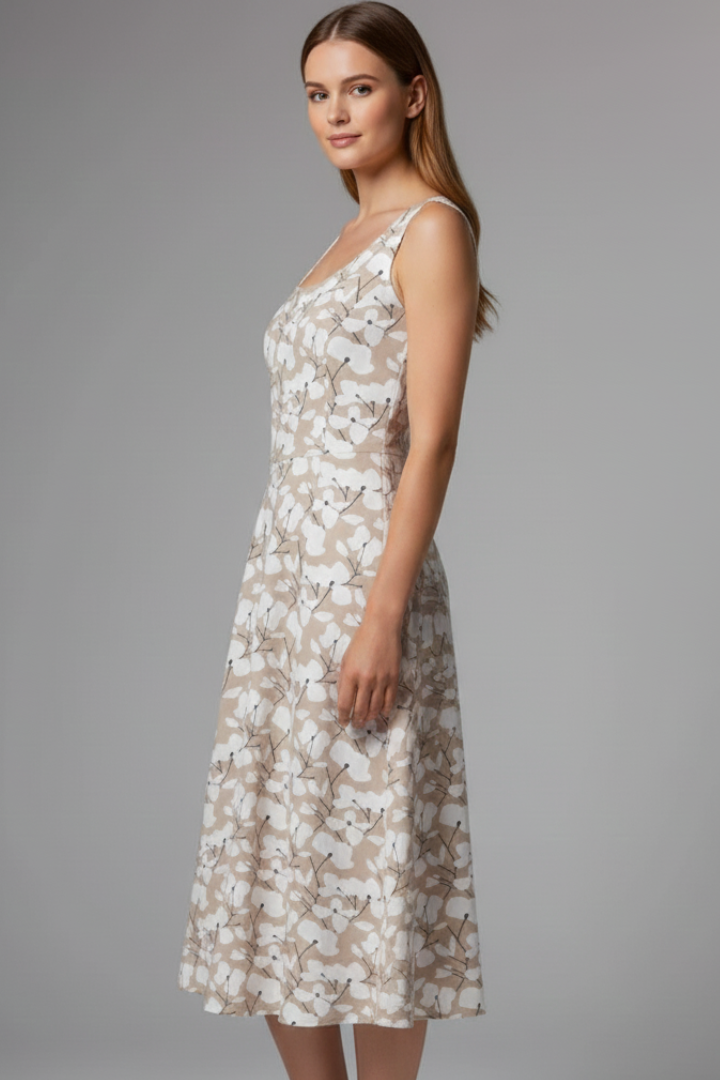 Women’s Dress with Round Neckline and Sleeveless Cut