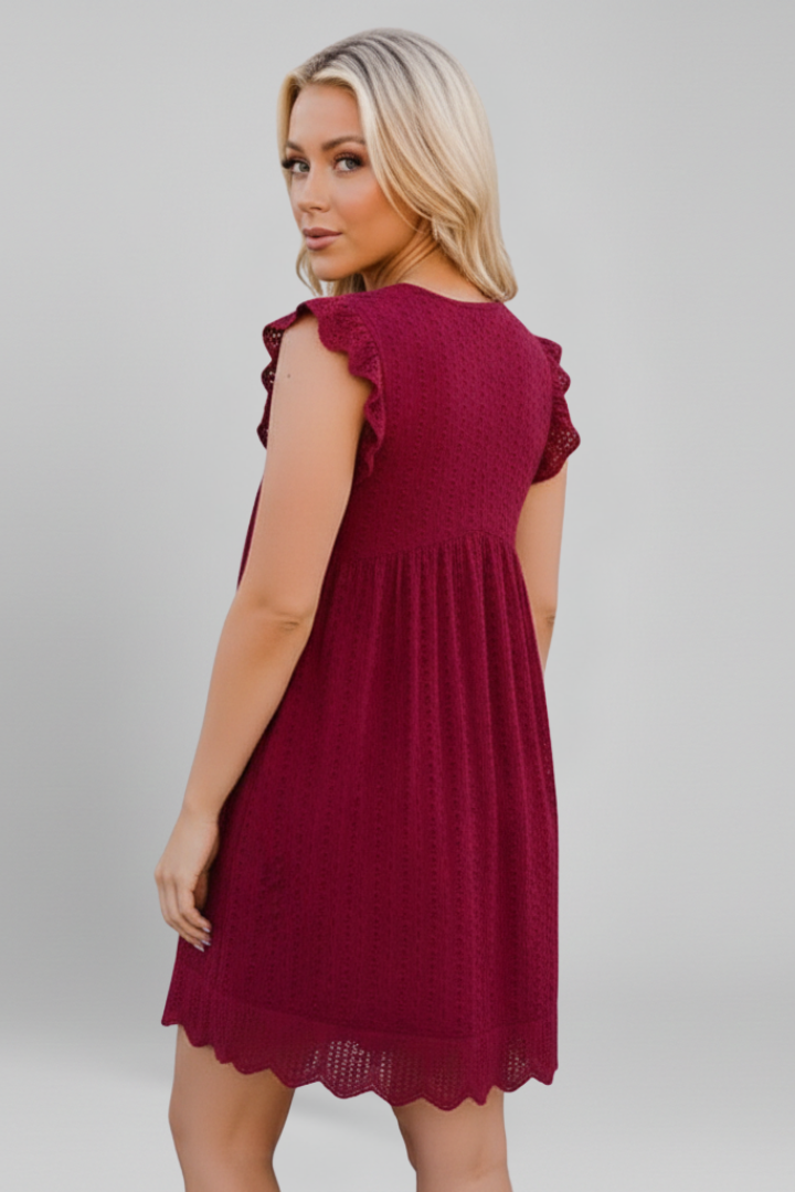 Women’s Dress with Sleeveless Cut and Side Pockets