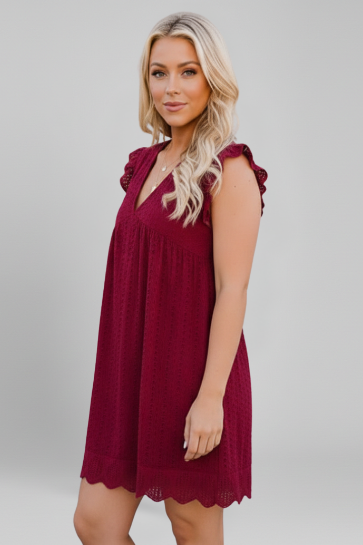 Women’s Dress with Sleeveless Cut and Side Pockets