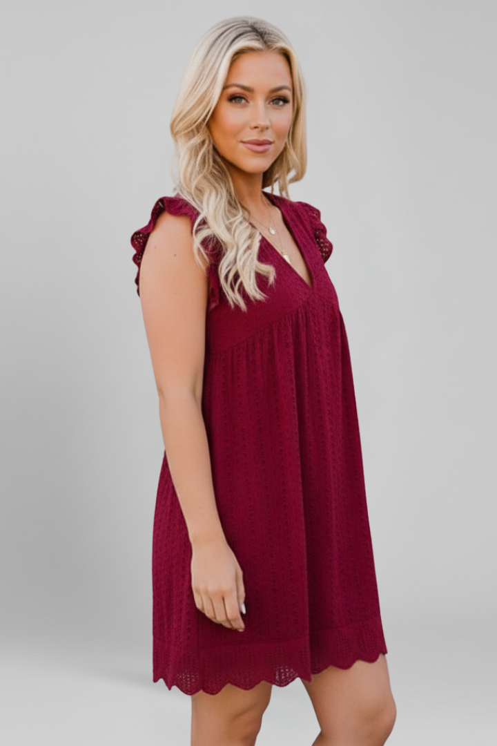 Women’s Dress with Sleeveless Cut and Side Pockets