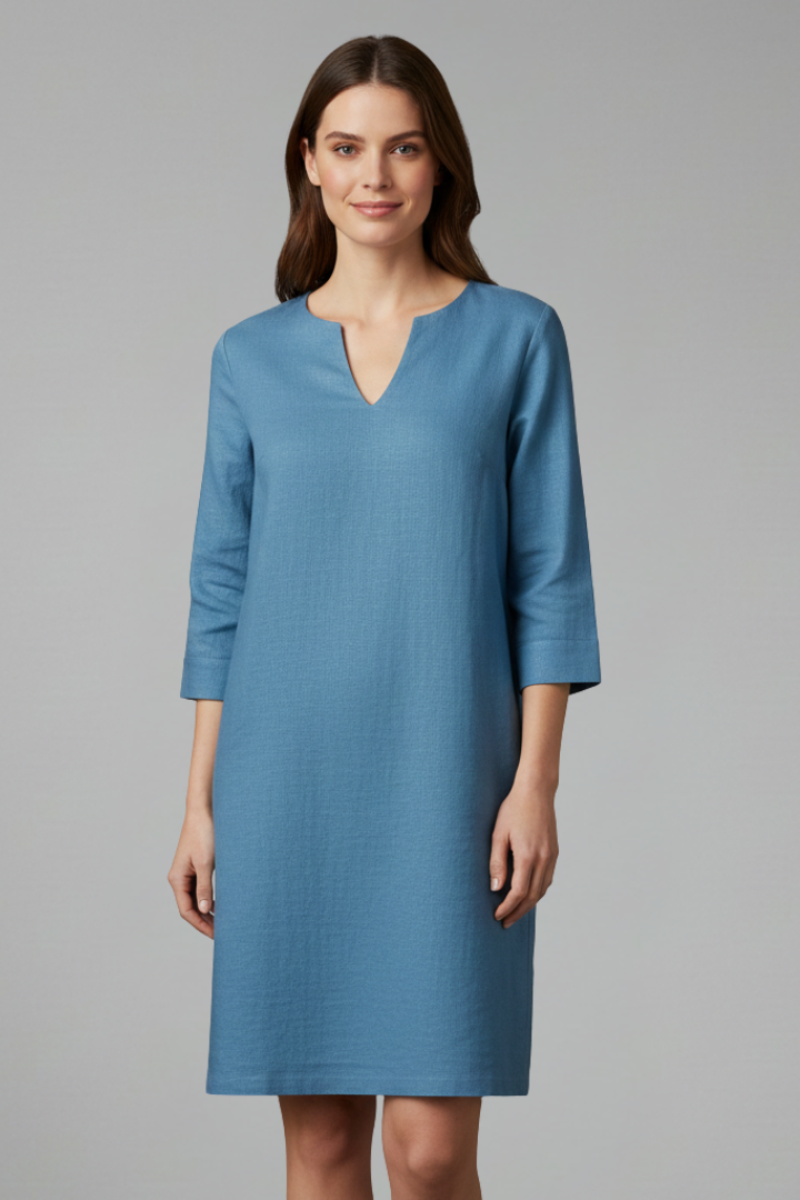 Women’s Dress with V-Neck and Three-Quarter Sleeves
