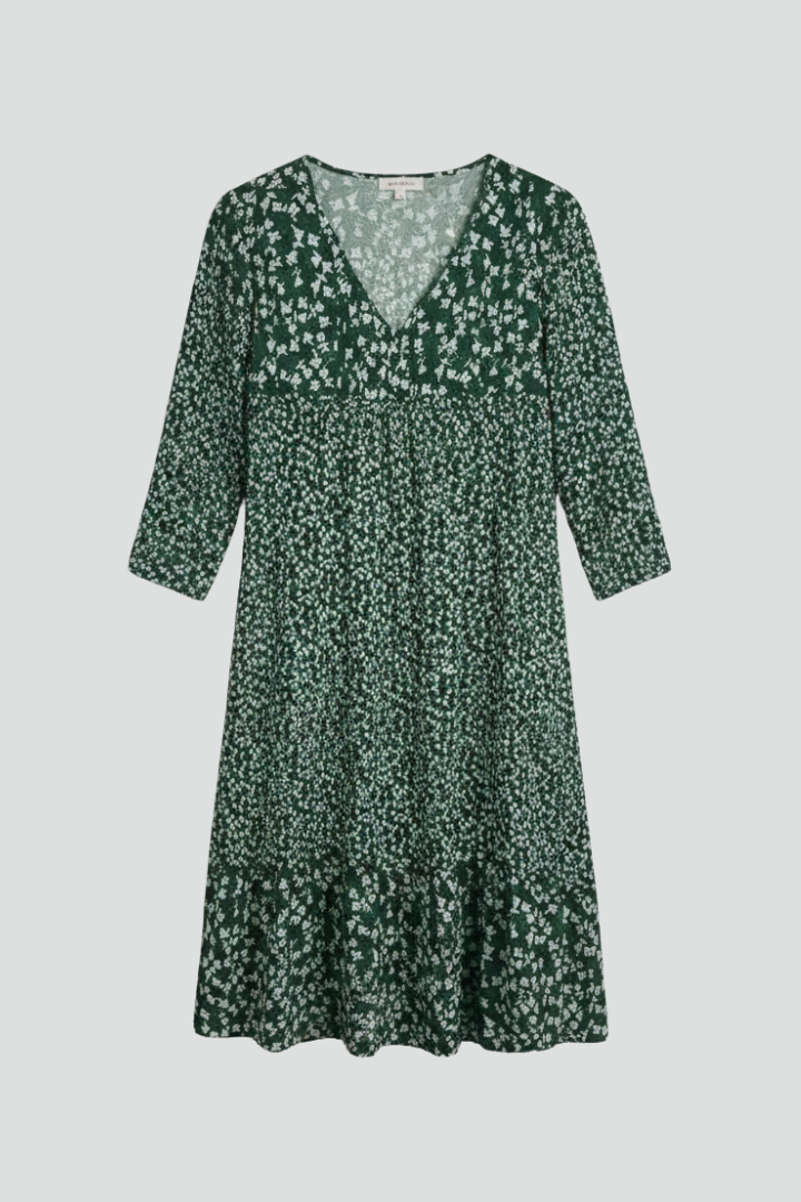 Women’s Knee-Length Dress with V-Neck and Three-Quarter Sleeves